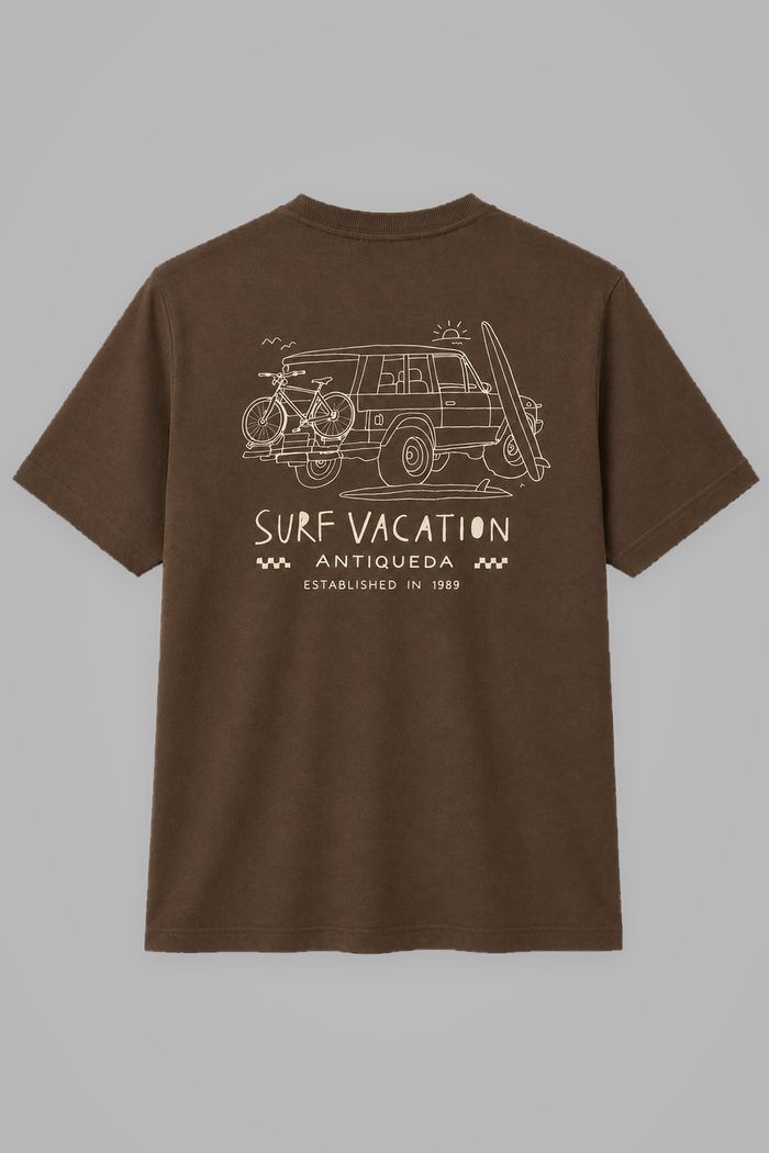 Camiseta Surf Vacation Antiqueda, verso